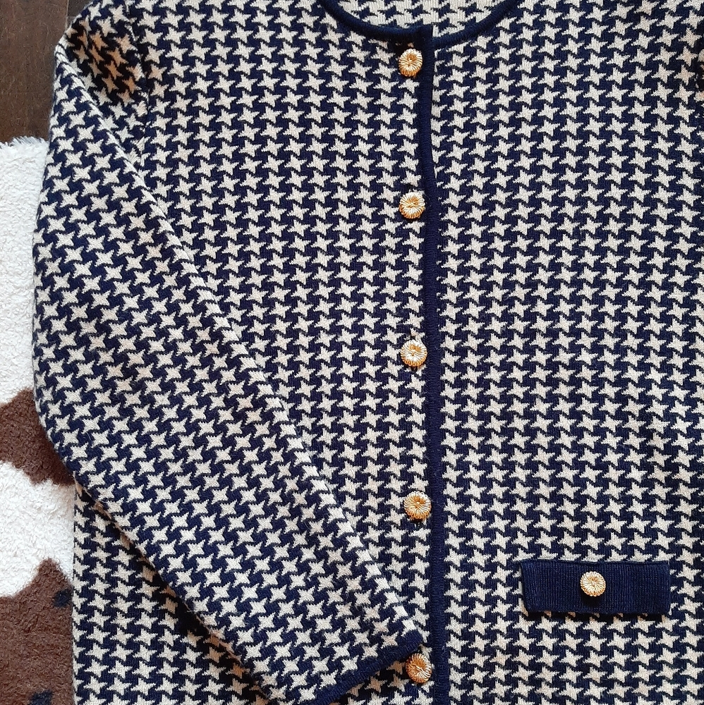 STAR cardigan